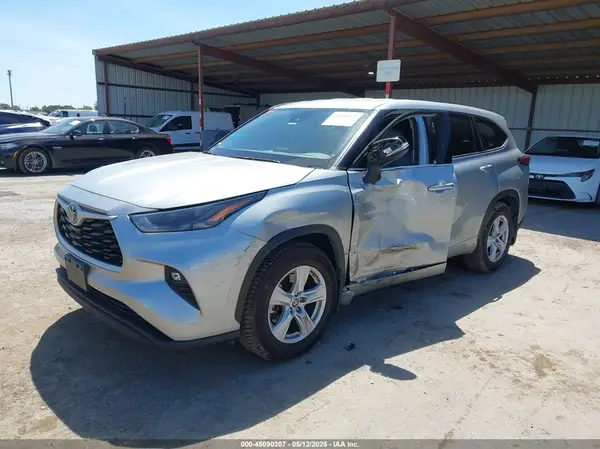 5TDBZRBH5NS254328 2022 TOYOTA HIGHLANDER - Image 2