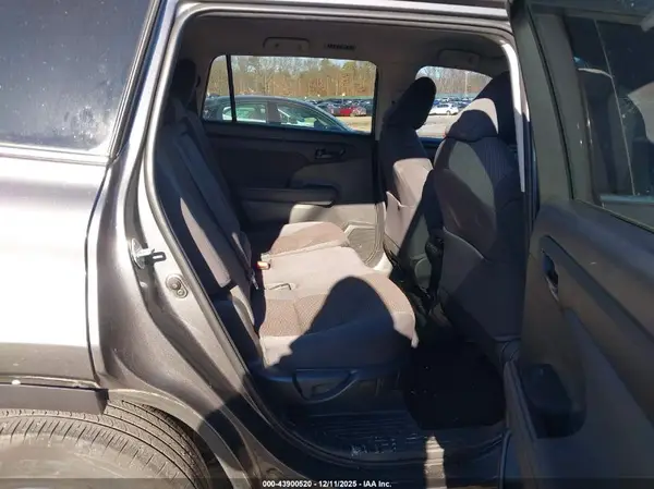 5TDBZRBH5NS589623 2022 TOYOTA HIGHLANDER - Image 8