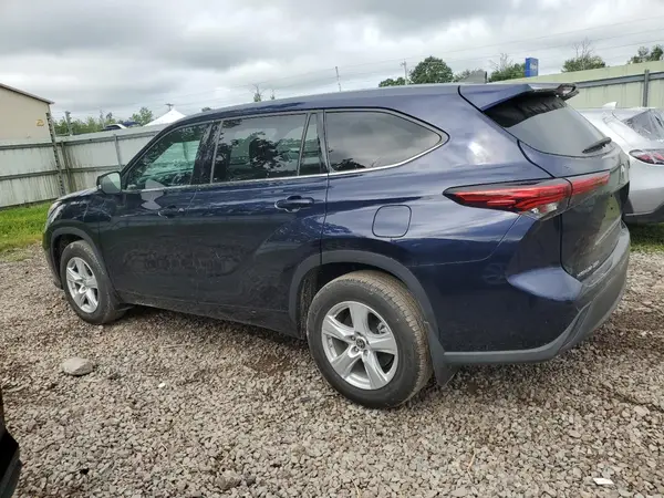 5TDBZRBH6NS571776 2022 TOYOTA HIGHLANDER - Image 2