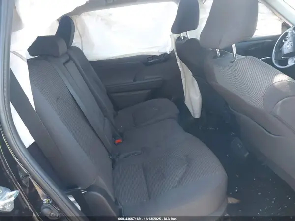5TDBZRBH6NS583555 2022 TOYOTA HIGHLANDER - Image 8