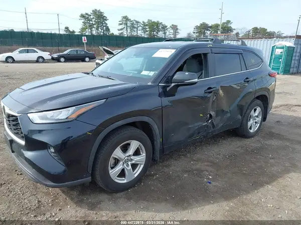 5TDBZRBH7LS045265 2020 TOYOTA HIGHLANDER - Image 2
