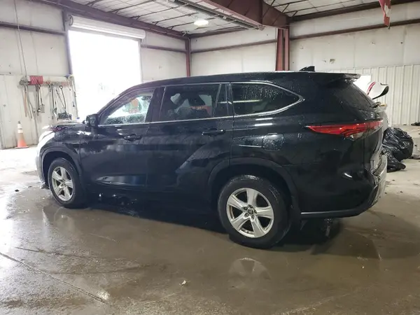 5TDBZRBH7LS518646 2020 TOYOTA HIGHLANDER - Image 2