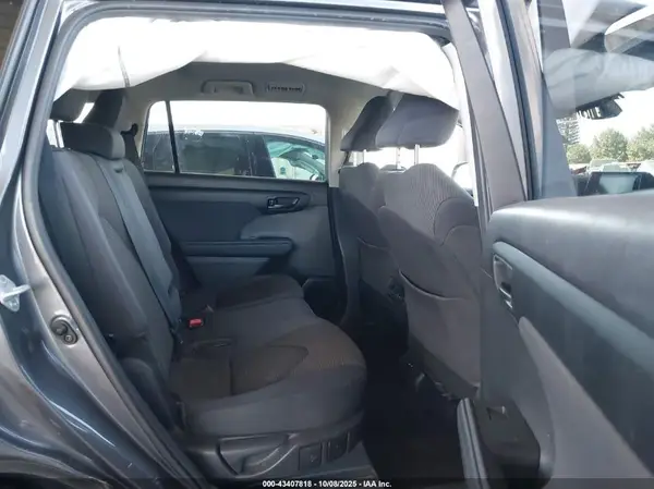 5TDBZRBH7MS118992 2021 TOYOTA HIGHLANDER - Image 8