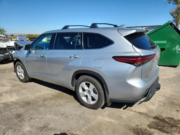5TDBZRBH7MS550675 2021 TOYOTA HIGHLANDER - Image 2