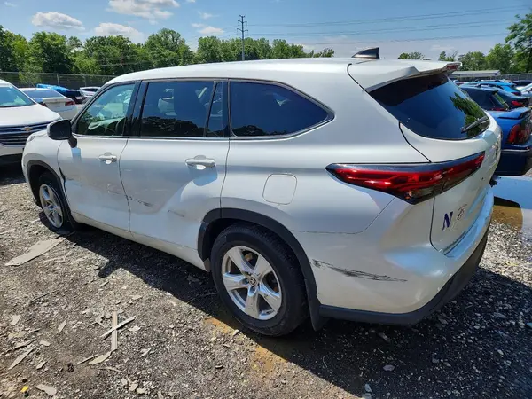 5TDBZRBH7NS163822 2022 TOYOTA HIGHLANDER - Image 2