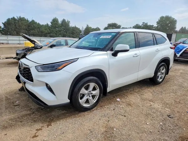 5TDBZRBH7NS176893 2022 TOYOTA HIGHLANDER - Image 1