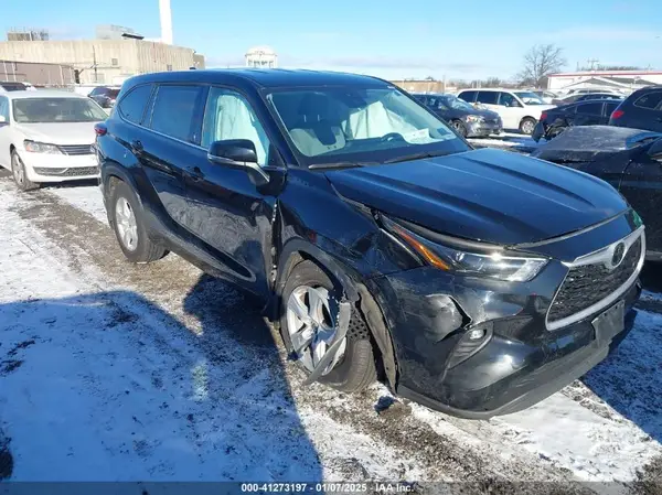 5TDBZRBH7NS574122 2022 TOYOTA HIGHLANDER - Image 1