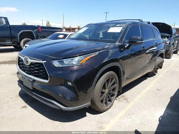 5TDBZRBH8LS021086 2020 TOYOTA HIGHLANDER - Image 2