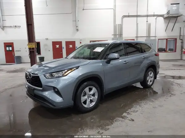 5TDBZRBH8LS025347 2020 TOYOTA HIGHLANDER - Image 2