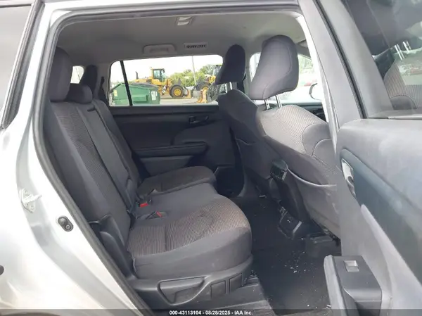 5TDBZRBH8LS511947 2020 TOYOTA HIGHLANDER - Image 8