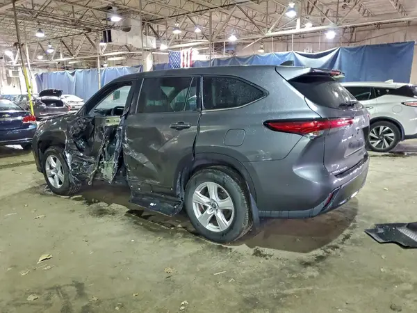 5TDBZRBH8MS548966 2021 TOYOTA HIGHLANDER - Image 2