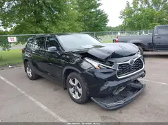 5TDBZRBH8NS211117 2022 TOYOTA HIGHLANDER