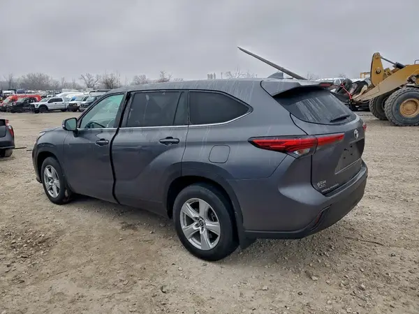 5TDBZRBH9LS056106 2020 TOYOTA HIGHLANDER - Image 2