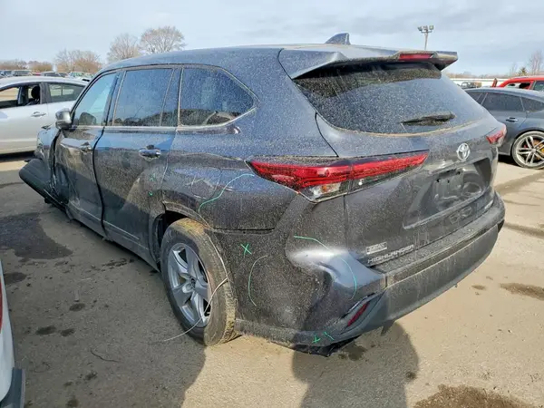 5TDBZRBH9MS524904 2021 TOYOTA HIGHLANDER - Image 2