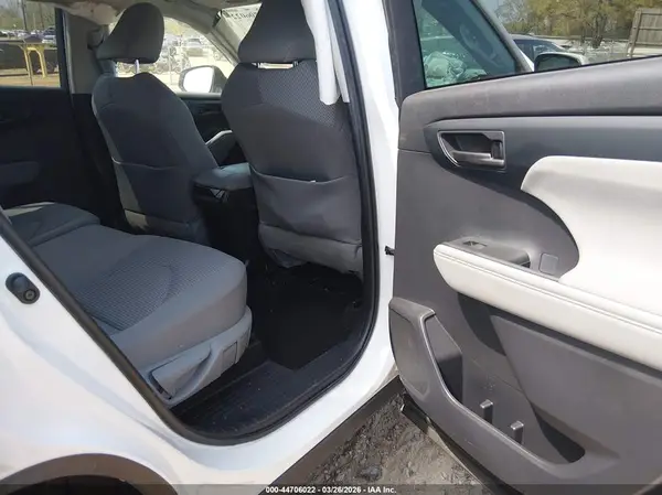 5TDBZRBH9MS535174 2021 TOYOTA HIGHLANDER - Image 8