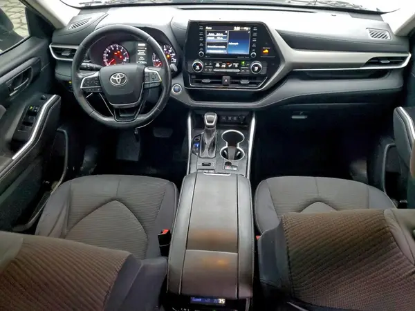 5TDBZRBH9MS547423 2021 TOYOTA HIGHLANDER - Image 8