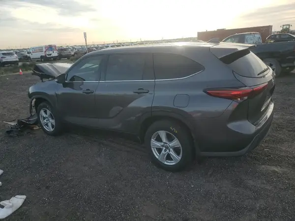 5TDBZRBH9MS547888 2021 TOYOTA HIGHLANDER - Image 2