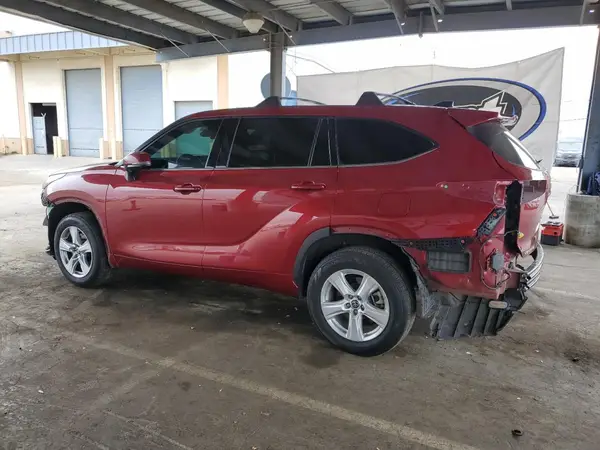 5TDBZRBH9NS573280 2022 TOYOTA HIGHLANDER - Image 2