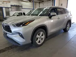 5TDBZRBH9NS580990 2022 TOYOTA HIGHLANDER