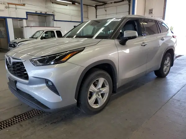 5TDBZRBH9NS580990 2022 TOYOTA HIGHLANDER - Image 1