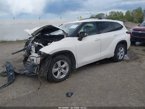 5TDBZRBHXLS035801 2020 TOYOTA HIGHLANDER - Image 2