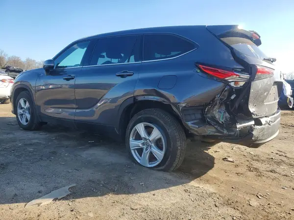 5TDBZRBHXMS091755 2021 TOYOTA HIGHLANDER - Image 2