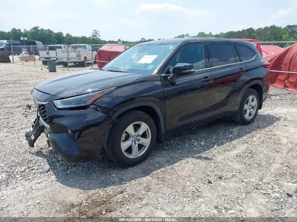5TDBZRBHXMS156006 2021 TOYOTA HIGHLANDER - Image 2