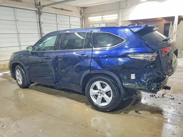 5TDBZRBHXMS542246 2021 TOYOTA HIGHLANDER - Image 2