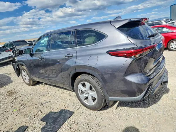 5TDBZRBHXMS544370 2021 TOYOTA HIGHLANDER - Image 2