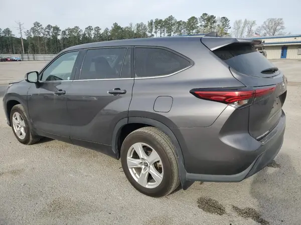 5TDBZRBHXNS566239 2022 TOYOTA HIGHLANDER - Image 2