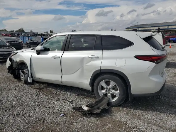 5TDBZRBHXNS592498 2022 TOYOTA HIGHLANDER - Image 2