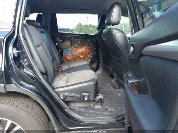 5TDBZRFH0HS365030 2017 TOYOTA HIGHLANDER - Image 8