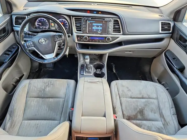 5TDBZRFH0HS365268 2017 TOYOTA HIGHLANDER - Image 8