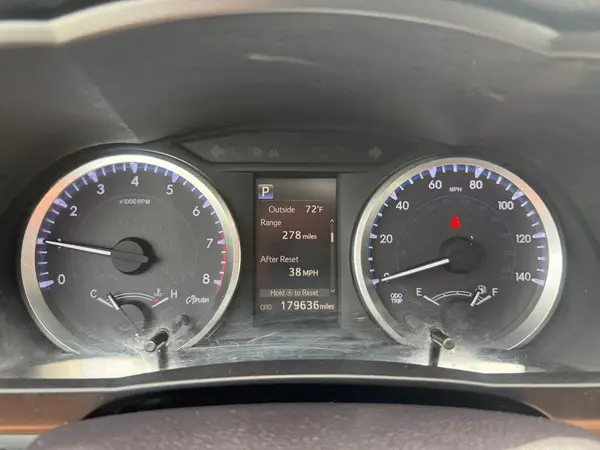 5TDBZRFH0HS404490 2017 TOYOTA HIGHLANDER - Image 8