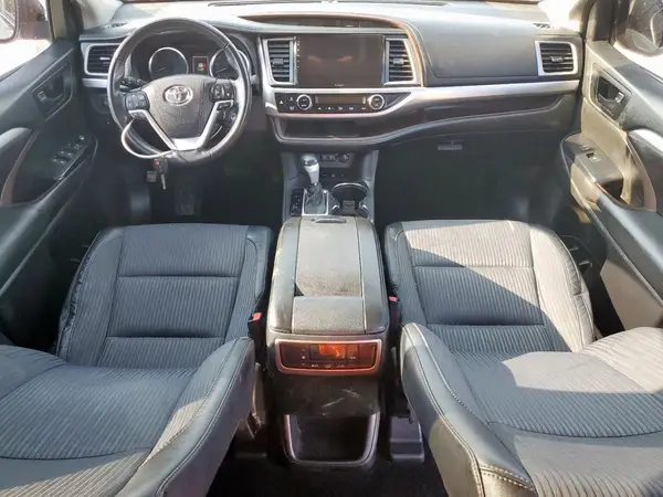 5TDBZRFH0HS406126 2017 TOYOTA HIGHLANDER - Image 8