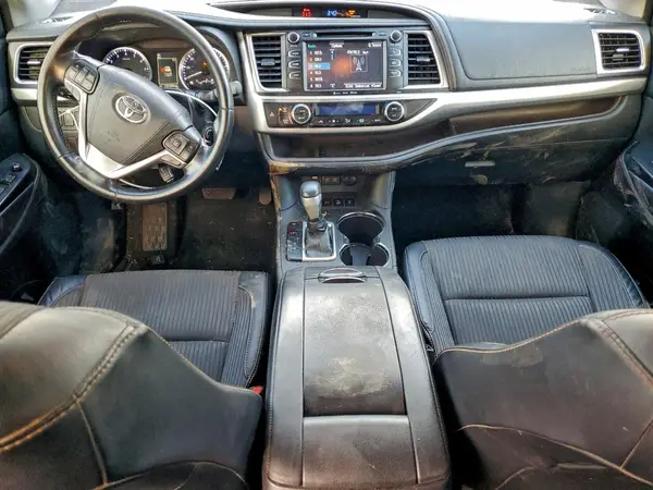 5TDBZRFH0HS441622 2017 TOYOTA HIGHLANDER - Image 8