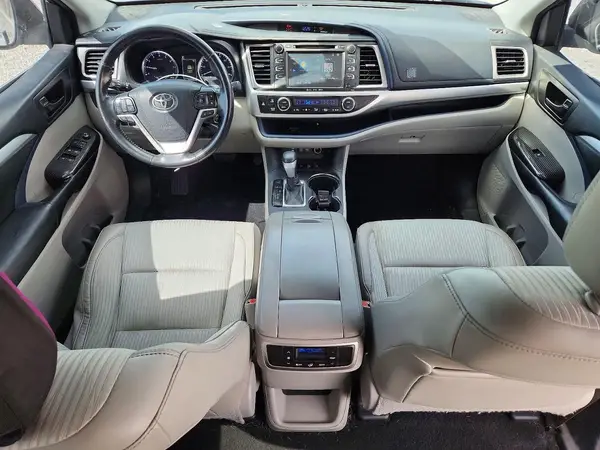 5TDBZRFH0HS465032 2017 TOYOTA HIGHLANDER - Image 8