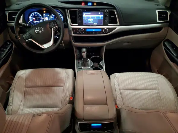 5TDBZRFH0HS477715 2017 TOYOTA HIGHLANDER - Image 8