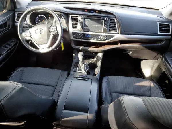 5TDBZRFH0JS834994 2018 TOYOTA HIGHLANDER - Image 8