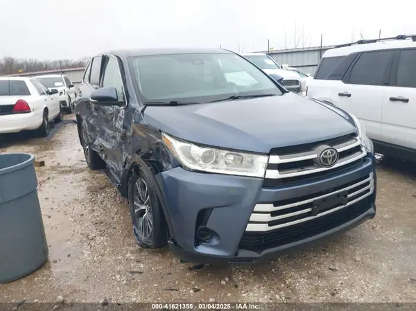 5TDBZRFH0JS840018 2018 TOYOTA HIGHLANDER - Image 1
