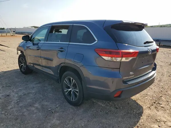 5TDBZRFH0JS847504 2018 TOYOTA HIGHLANDER - Image 2
