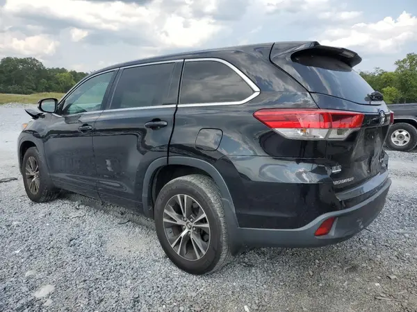 5TDBZRFH0JS870054 2018 TOYOTA HIGHLANDER - Image 2