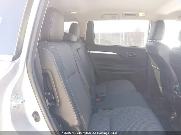 5TDBZRFH0JS882365 2018 TOYOTA HIGHLANDER - Image 8
