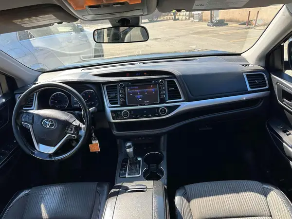 5TDBZRFH0JS891406 2018 TOYOTA HIGHLANDER - Image 8