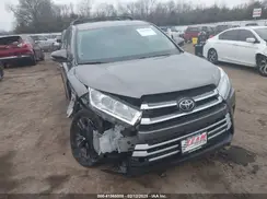 5TDBZRFH0JS891423 2018 TOYOTA HIGHLANDER