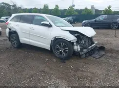 5TDBZRFH0JS895214 2018 TOYOTA HIGHLANDER