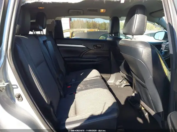 5TDBZRFH0JS908298 2018 TOYOTA HIGHLANDER - Image 8