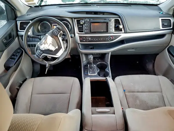 5TDBZRFH0KS703999 2019 TOYOTA HIGHLANDER - Image 8