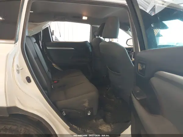 5TDBZRFH0KS704411 2019 TOYOTA HIGHLANDER - Image 8