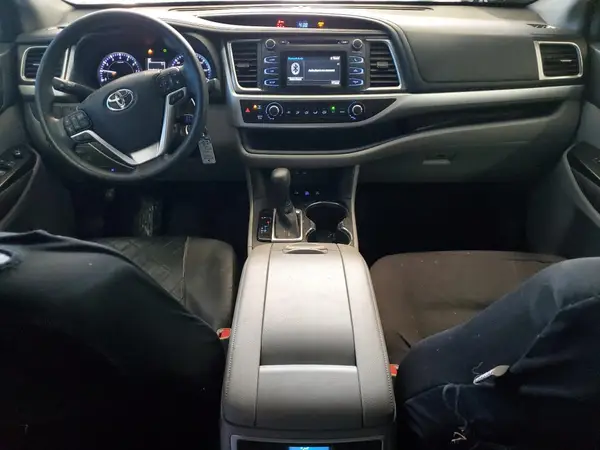 5TDBZRFH0KS710855 2019 TOYOTA HIGHLANDER - Image 8